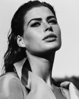 Carre Otis photo #