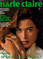 Carre Otis pic #202803