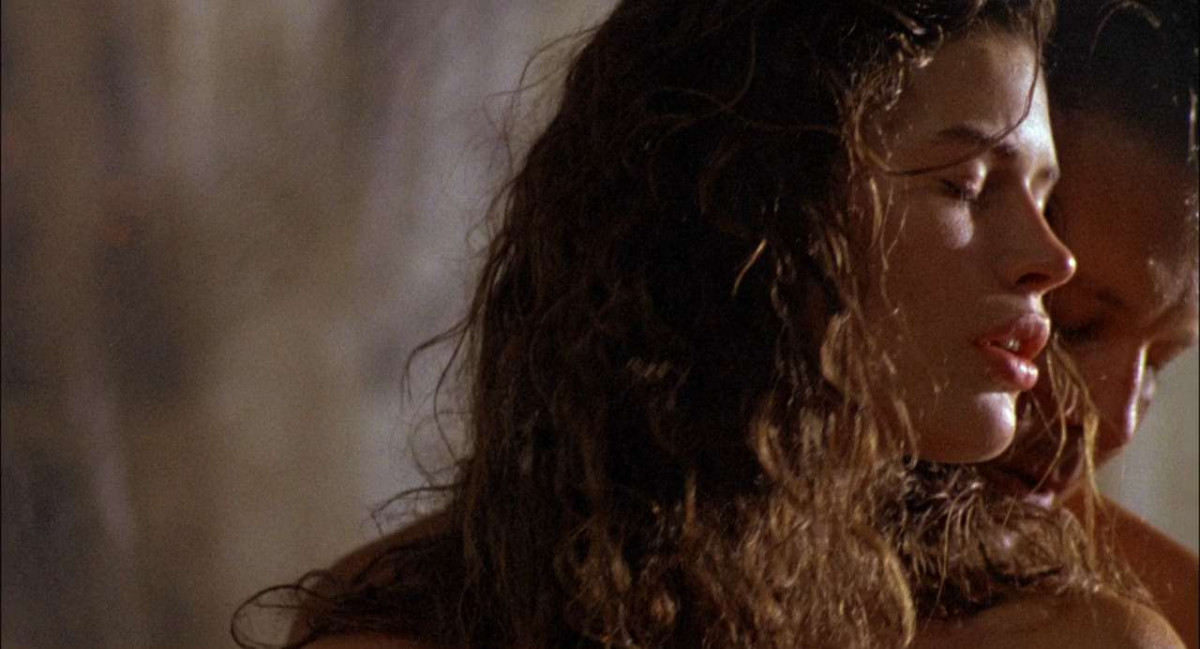 Carre Otis: pic #1315351