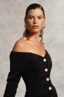 Carre Otis photo #