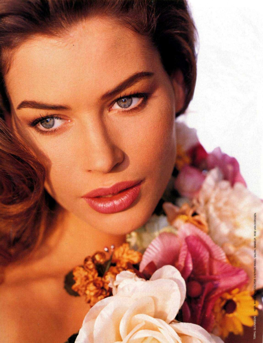 Carre Otis: pic #210366