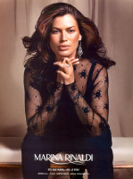 Carre Otis photo #
