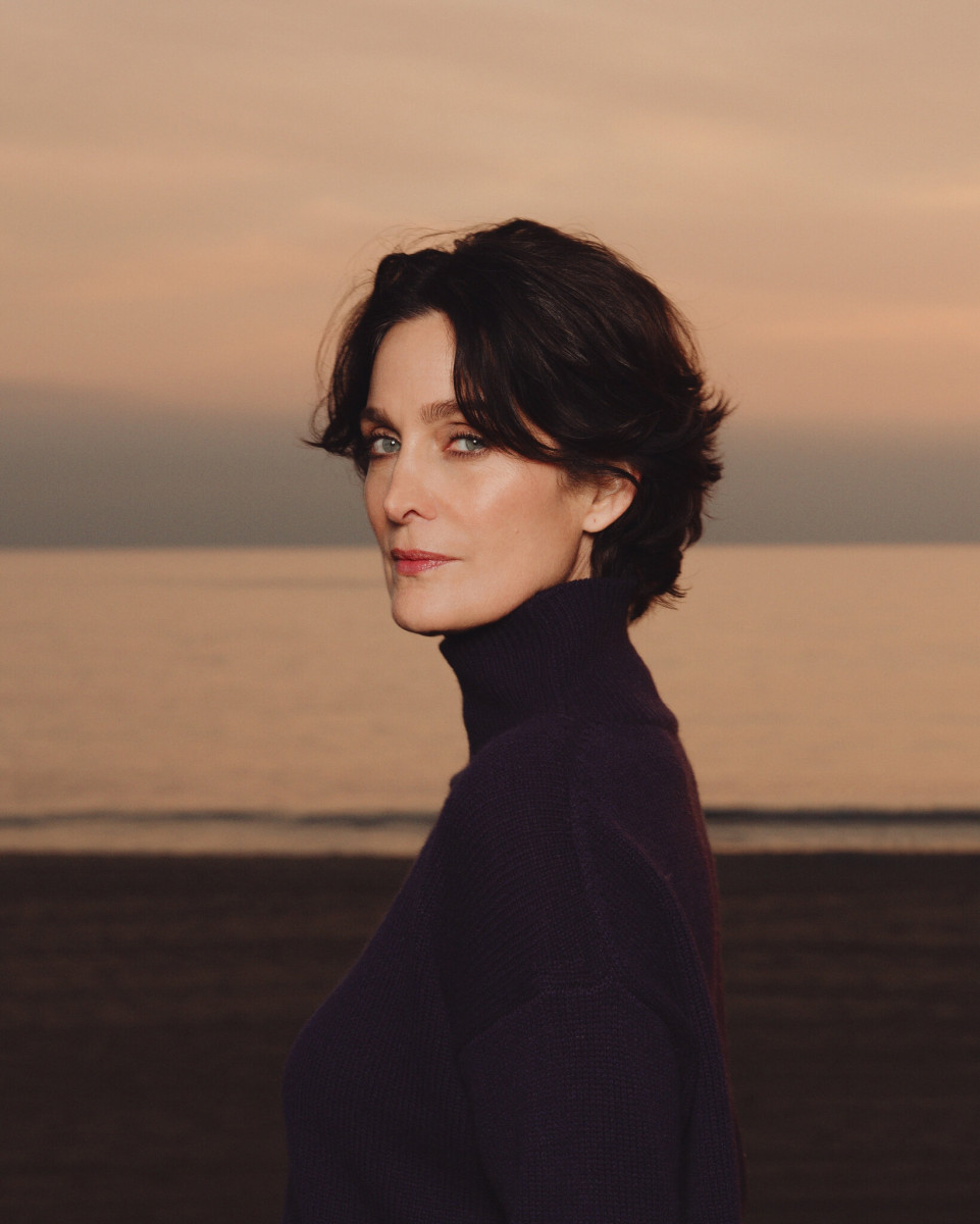 Carrie Anne Moss: pic #1291046