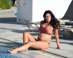 photo 19 in Casey Batchelor gallery [id984010] 2017-11-29