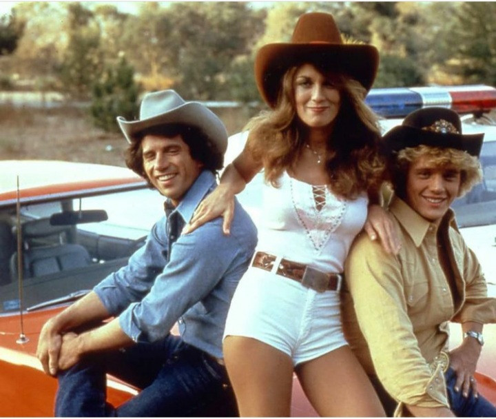 Catherine Bach: pic #1249388