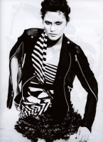 Catherine McNeil photo #