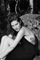 Catherine McNeil photo #