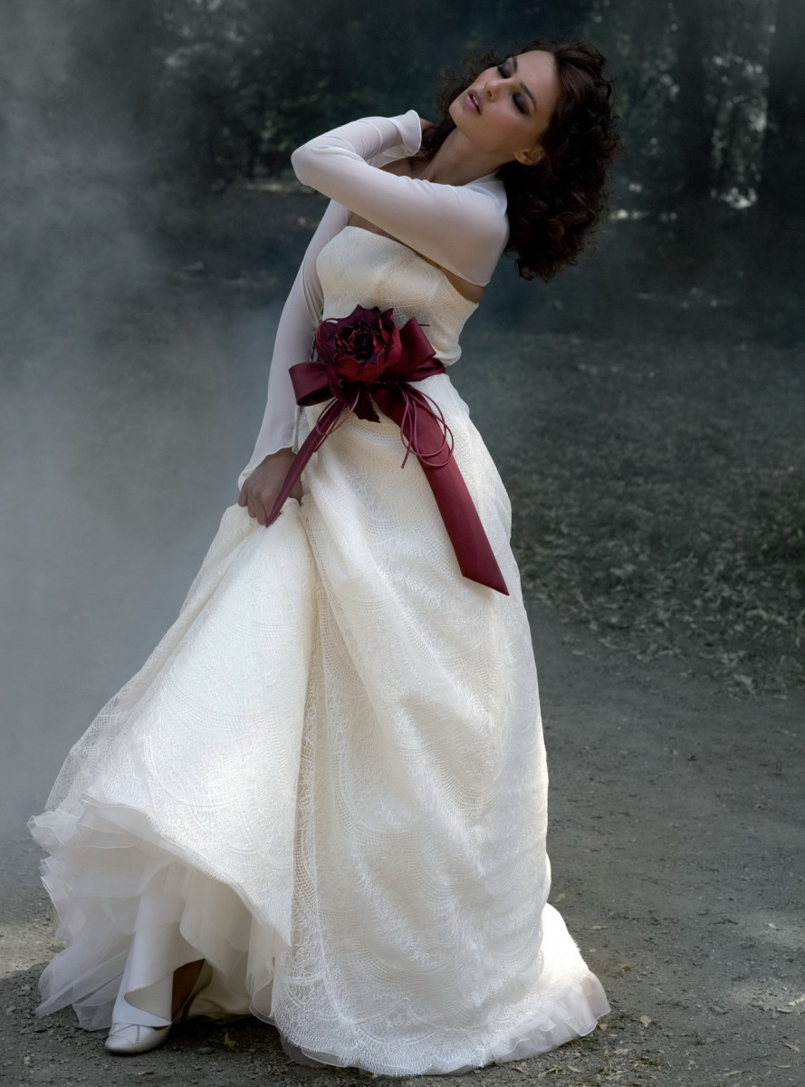 Catrinel Menghia: pic #163451