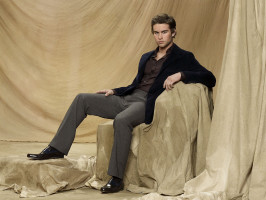 photo 4 in Chace Crawford gallery [id214325] 2009-12-16
