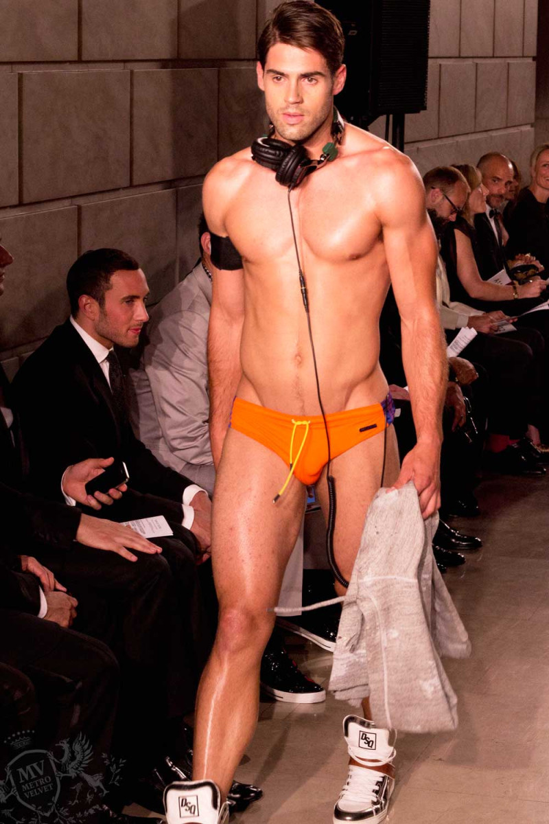 Chad White: pic #533834