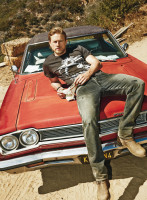 Charlie Hunnam photo #