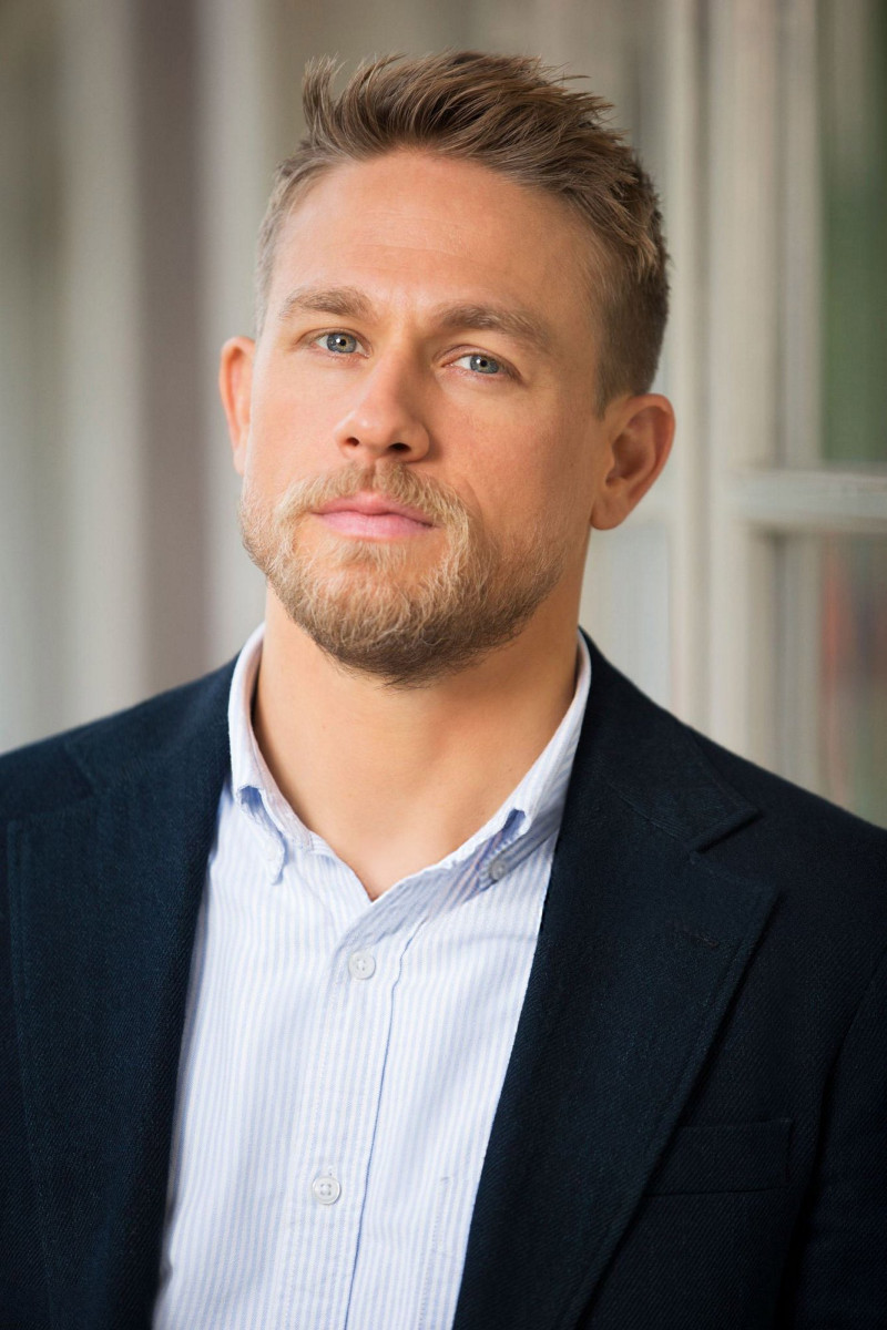 Charlie Hunnam: pic #931963