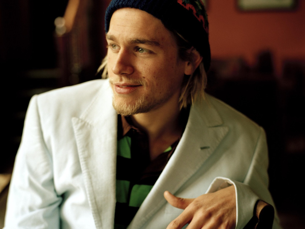 Charlie Hunnam: pic #238220