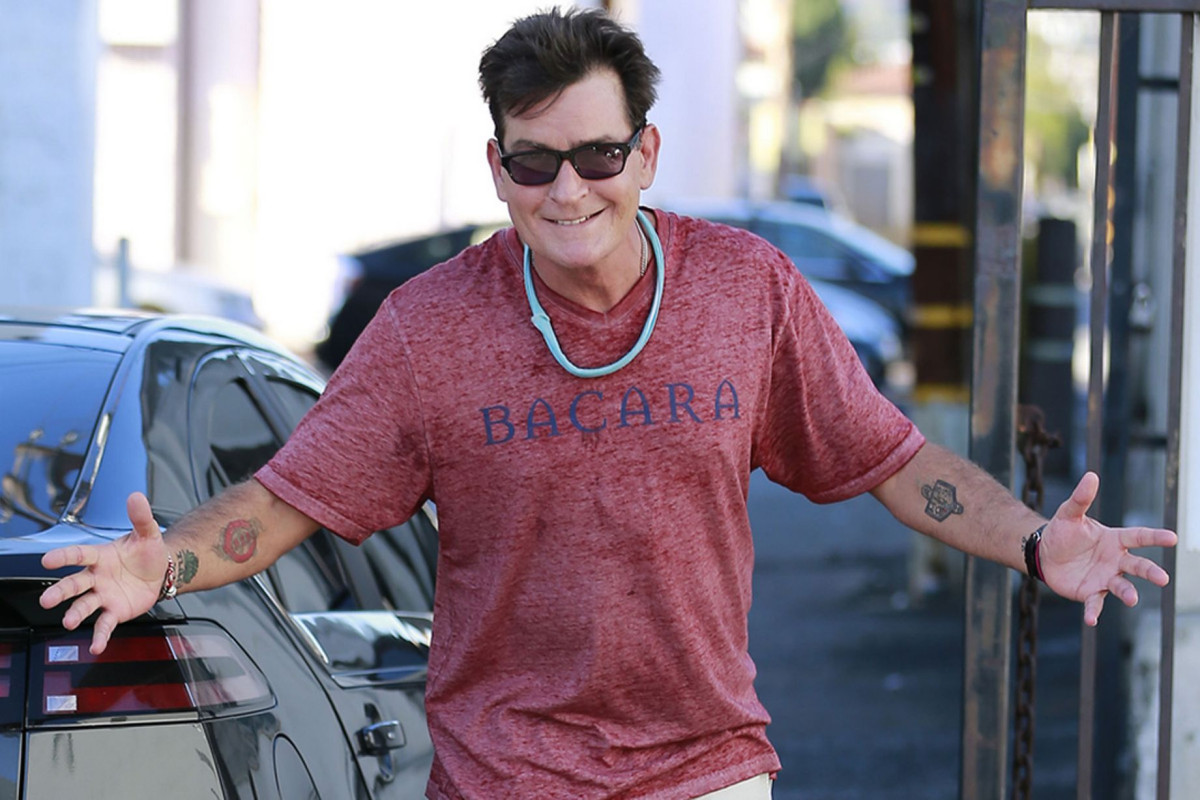 Charlie Sheen: pic #1327608