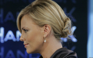 Charlize Theron photo #