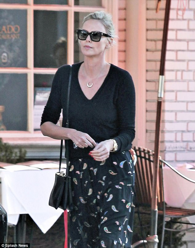 Charlize Theron: pic #990161