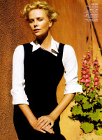 Charlize Theron photo #