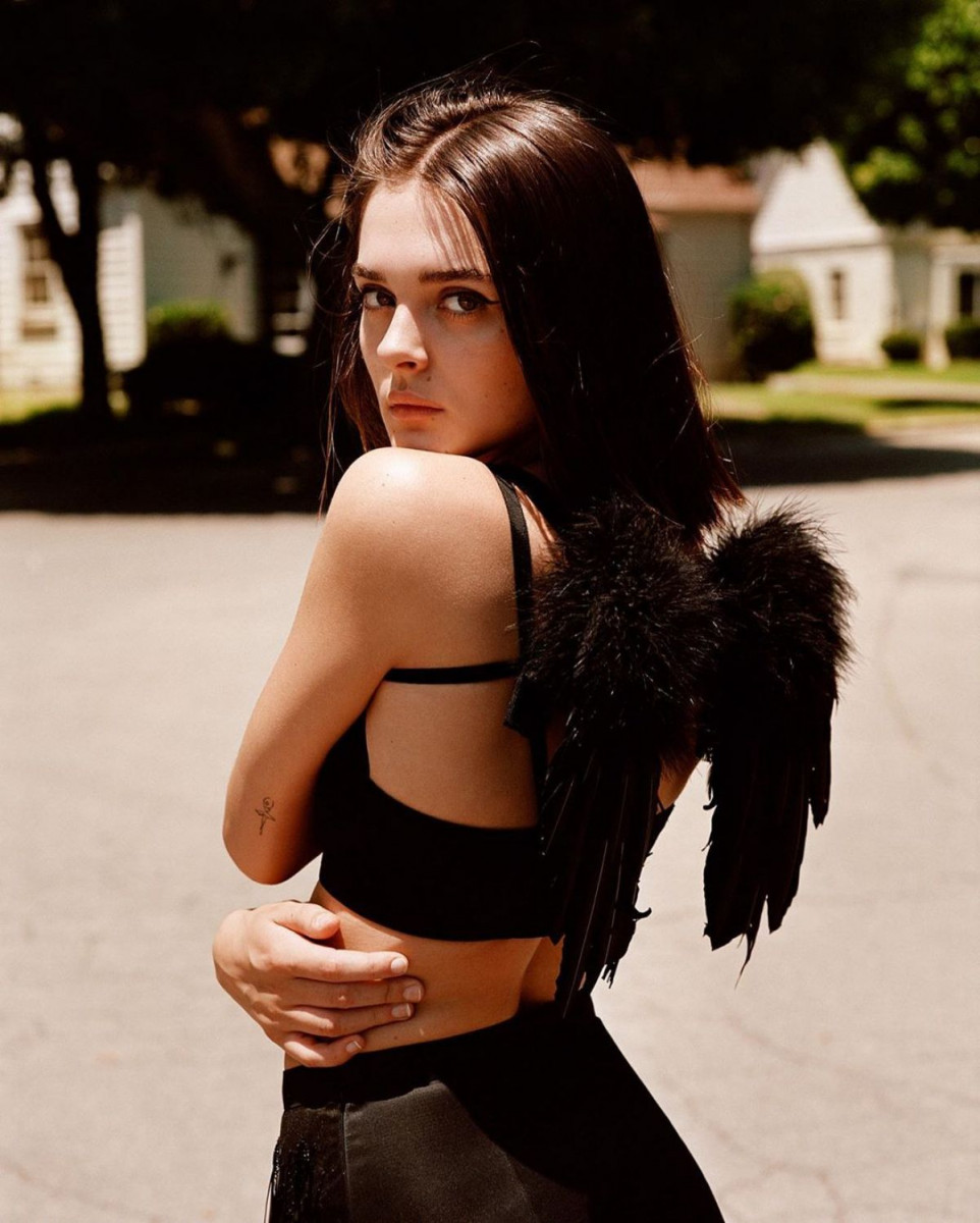Charlotte Lawrence: pic #1169907