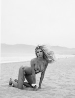 Charlotte Mckinney photo #