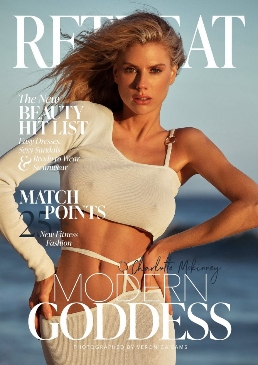 Charlotte Mckinney: pic #1339105