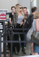 Charlotte Mckinney photo #