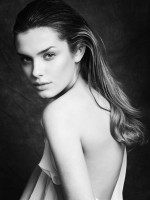 Chloe Lloyd photo #