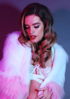 Chloe Lloyd photo #