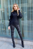 Chloe Lloyd photo #