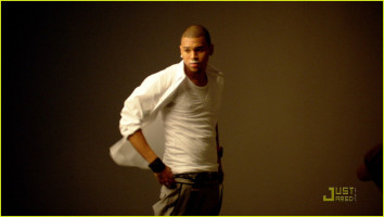 photo 23 in Chris Brown gallery [id120069] 2008-12-12