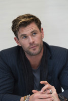 Chris Hemsworth photo #