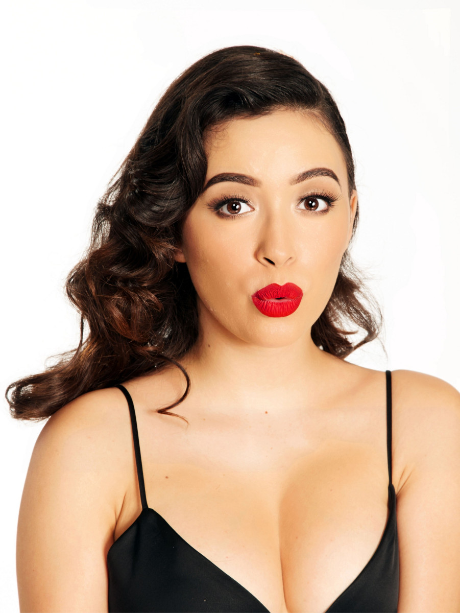 Christian Serratos: pic #1030837