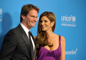 Cindy Crawford photo #