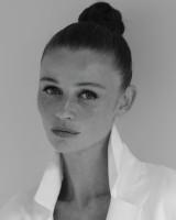 Cintia Dicker photo #