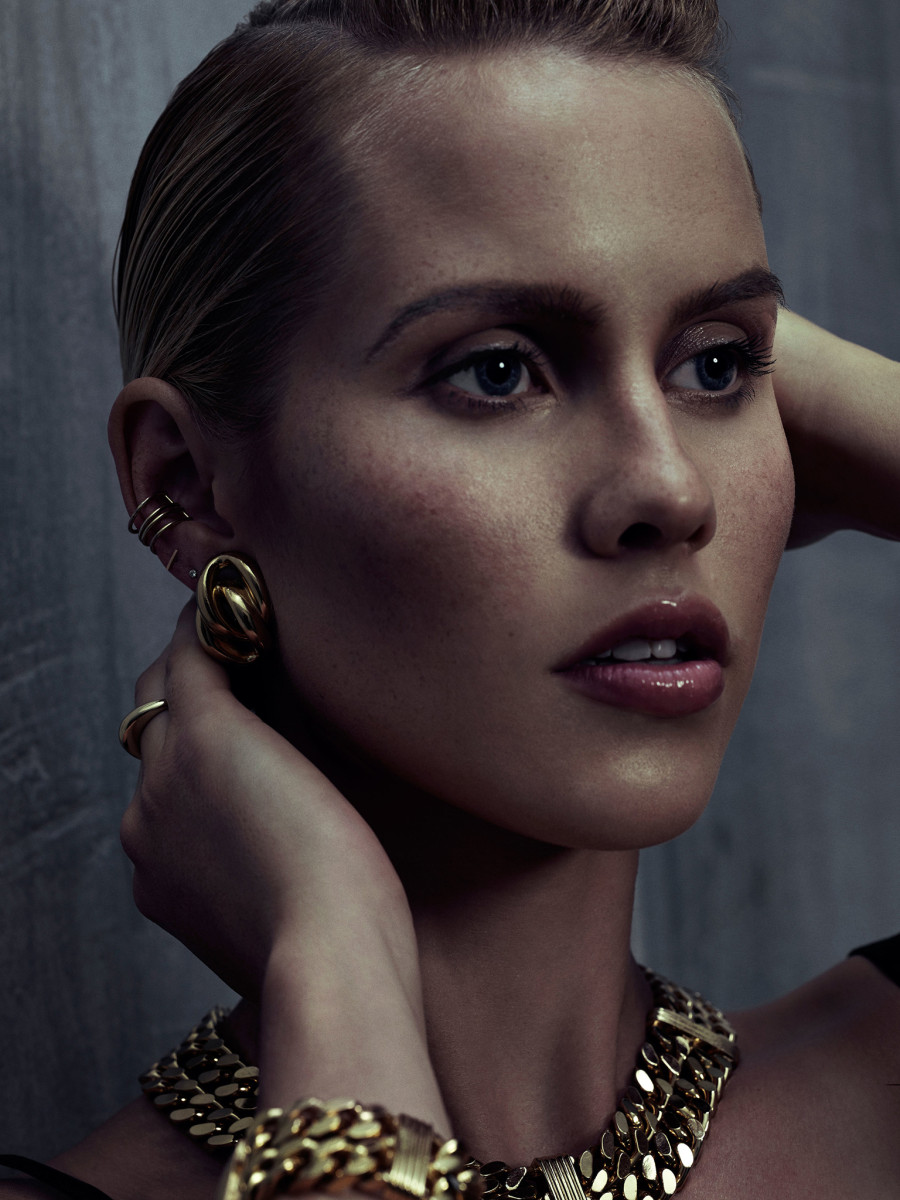 Claire Holt: pic #783973