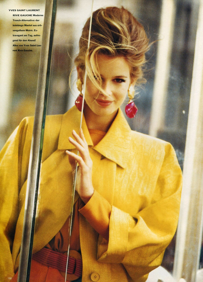 Claudia Schiffer: pic #571498