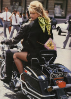 Claudia Schiffer photo #