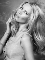 Claudia Schiffer photo #