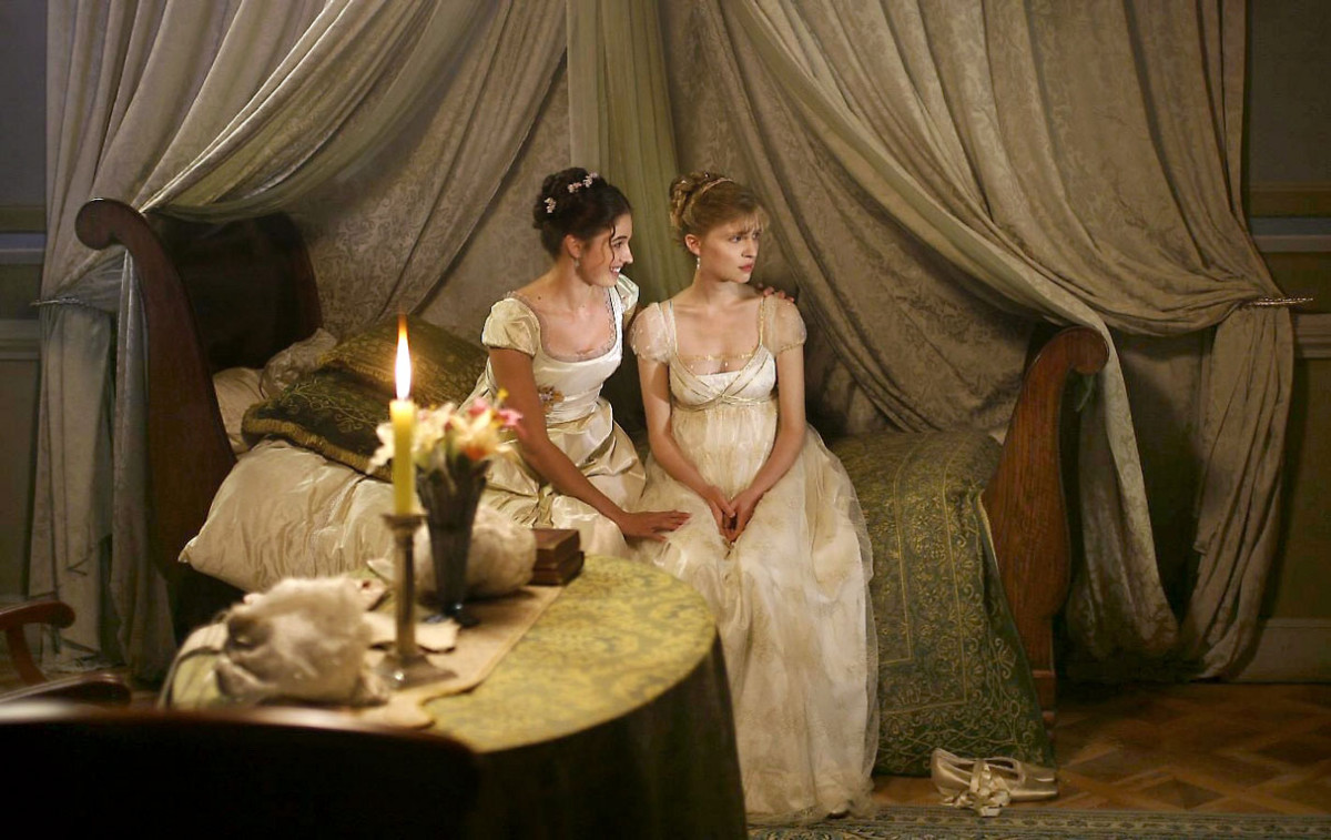 Clemence Poesy: pic #313985