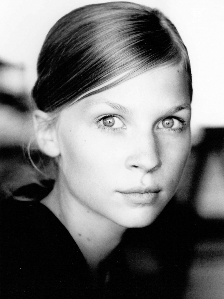 Clemence Poesy: pic #240395