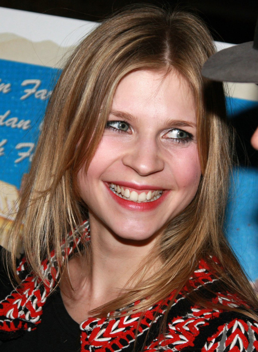 Clemence Poesy: pic #246523