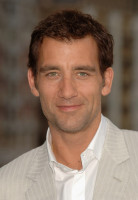 Clive Owen pic #195165