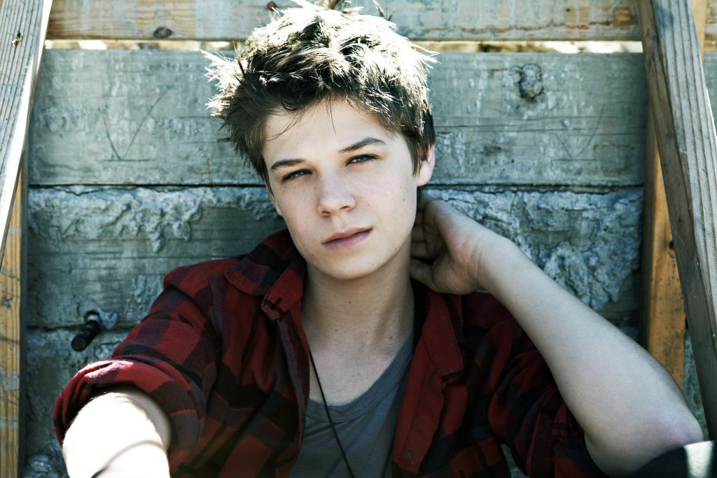 Colin Ford: pic #536811