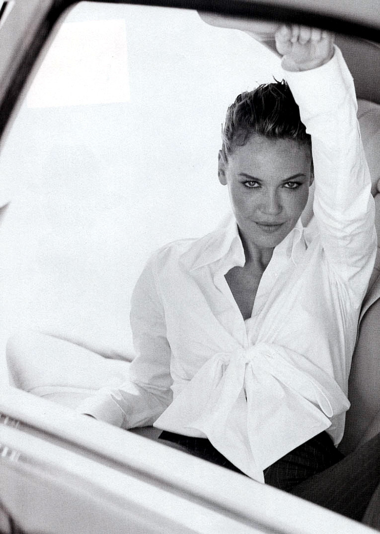 Connie Nielsen: pic #18512