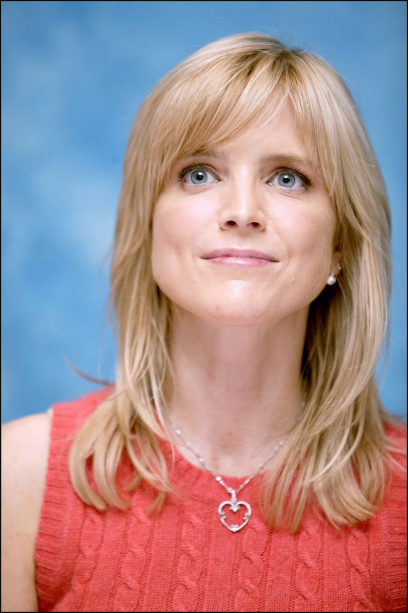 Courtney Thorne-Smith: pic #282058