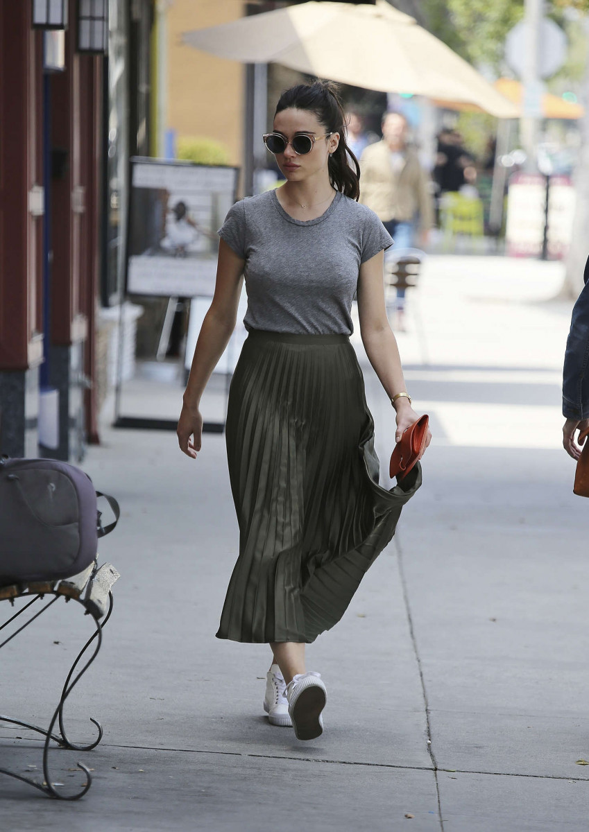 Crystal Reed: pic #858944