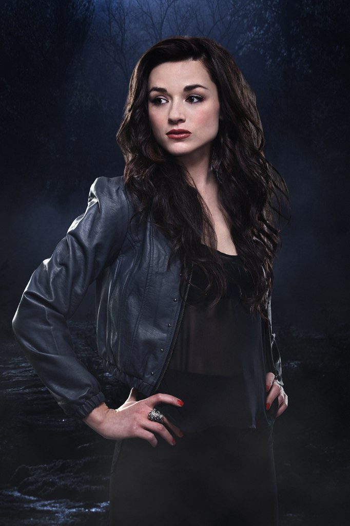 Crystal Reed: pic #737892