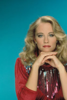 Cybill Shepherd photo #