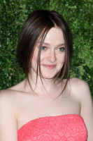 Dakota Fanning photo #