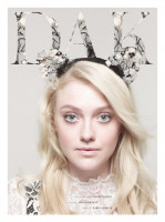 Dakota Fanning photo #