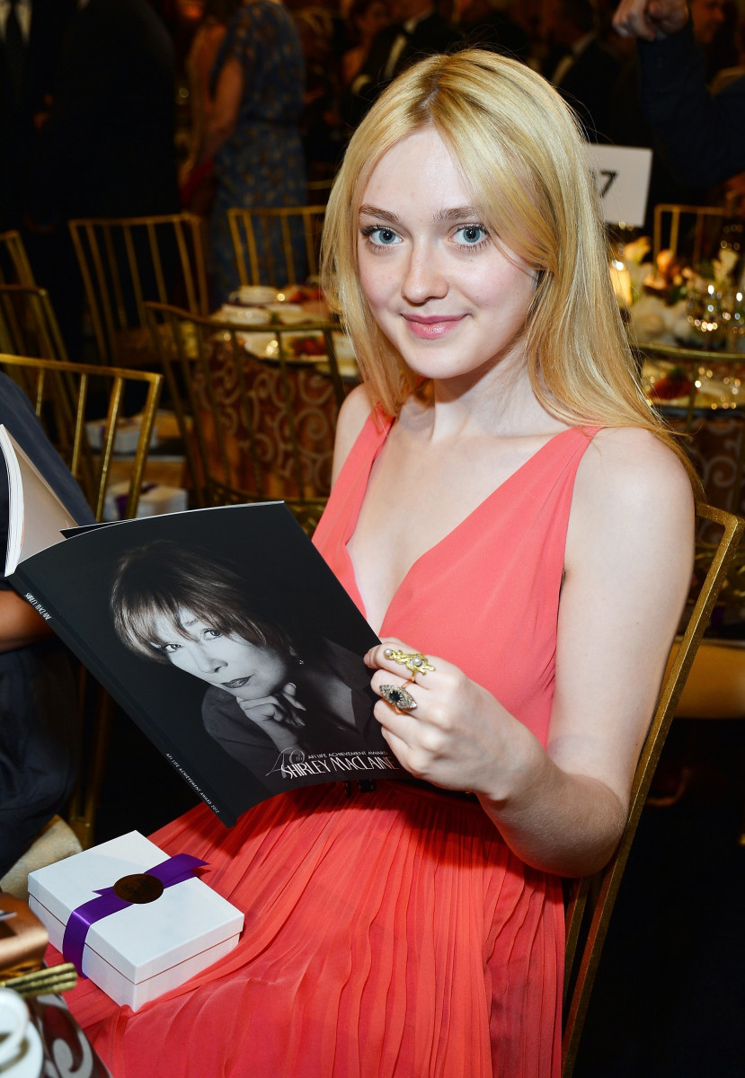 Dakota Fanning: pic #497342